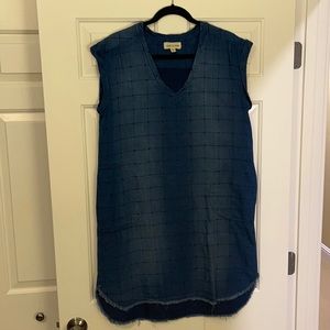 Cloth & Stone chambray dress with pockets- size medium